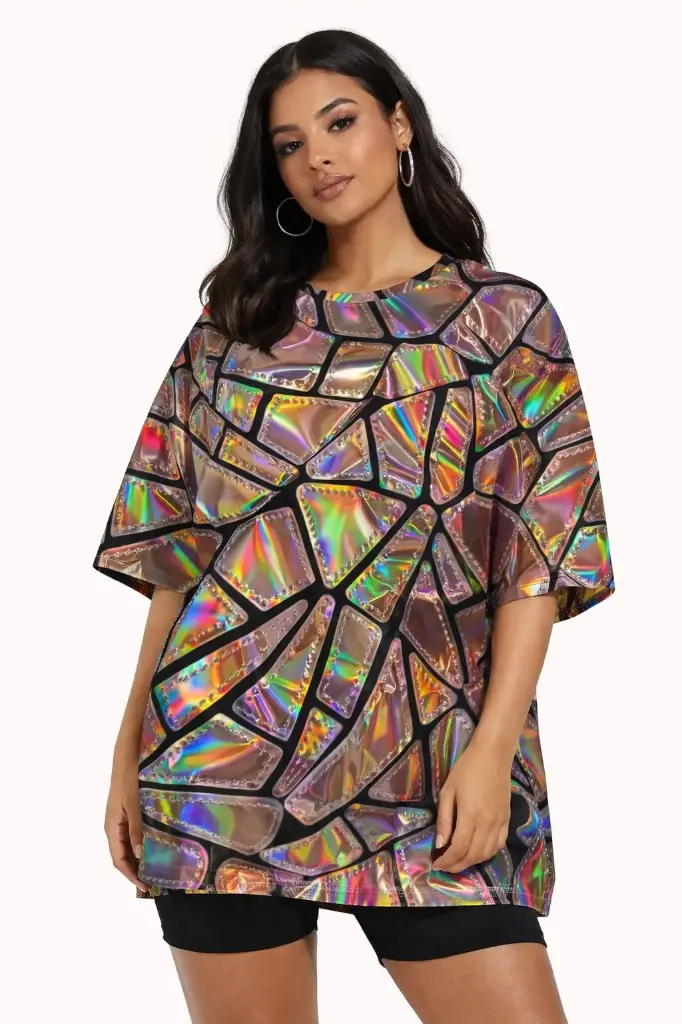 ✨ HOLO SHATTER OVERSIZED T-SHIRT ✨  (XS)